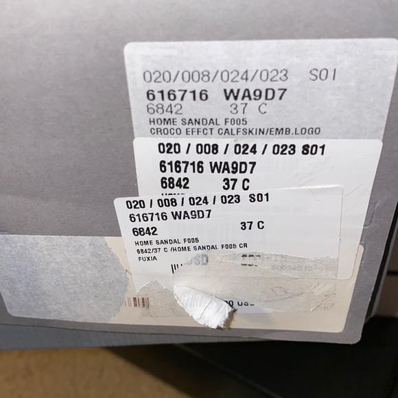 New Balenciaga slides - Picture 2 of 5